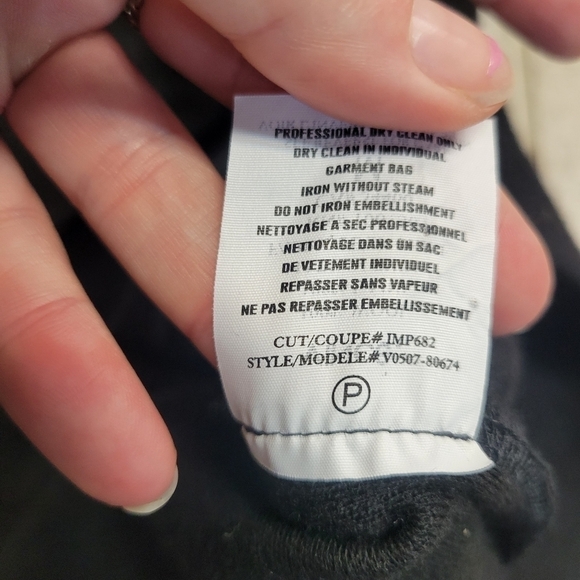 Vince Wool Sweater Dress Black Jewel Trim Bell Sleeve Knit Size Medium - Picture 9 of 9